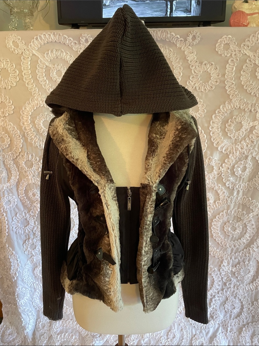 Montana Co. Women's Hooded Faux Fur Trim Knit-Sleeve Jacket - Brown & cream CUTE